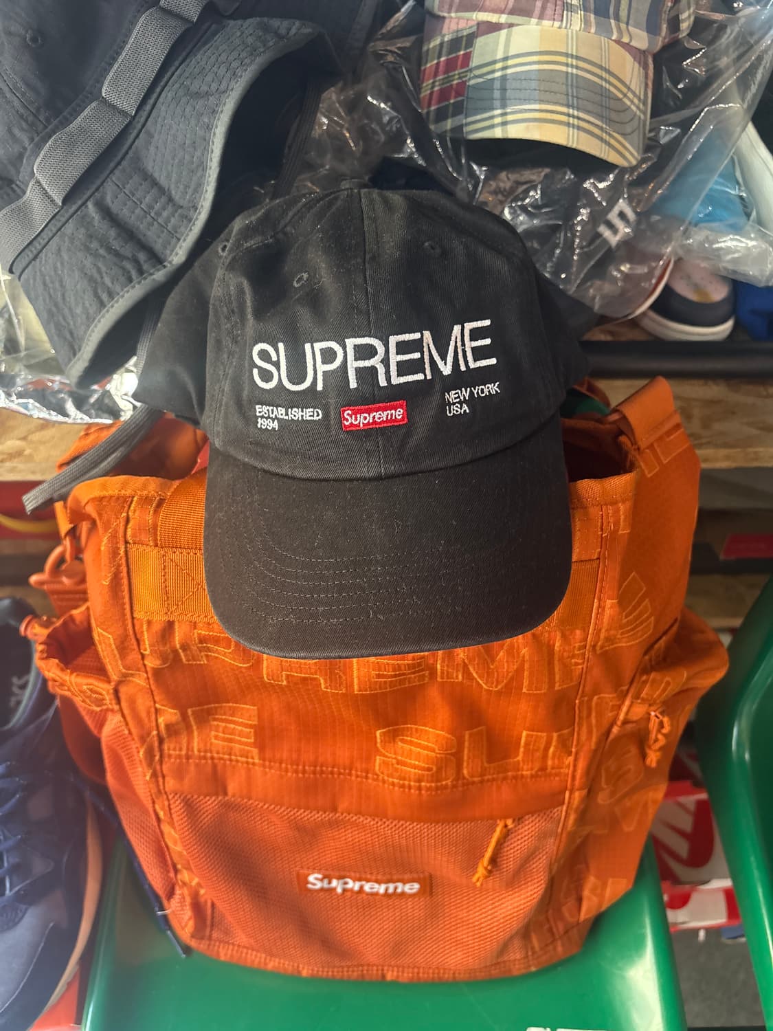 슈프림 Est. 1994 6-패널 캡 블랙 - 21FW 상품이미지3