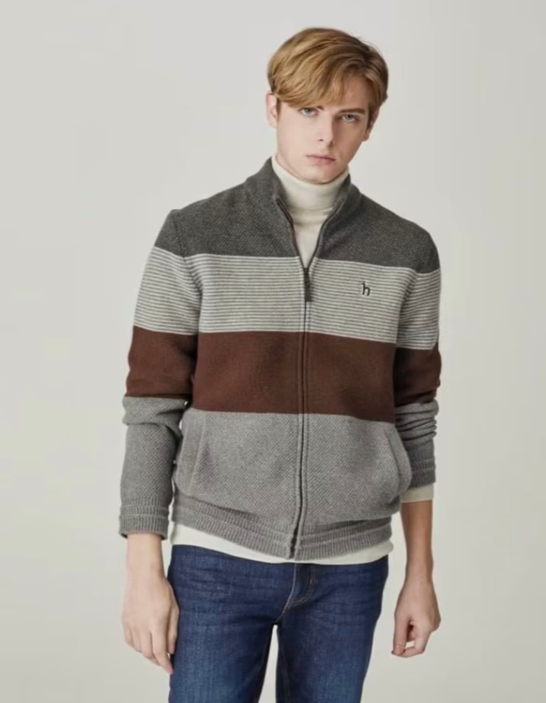 헤지스 집업 니트 상품이미지1