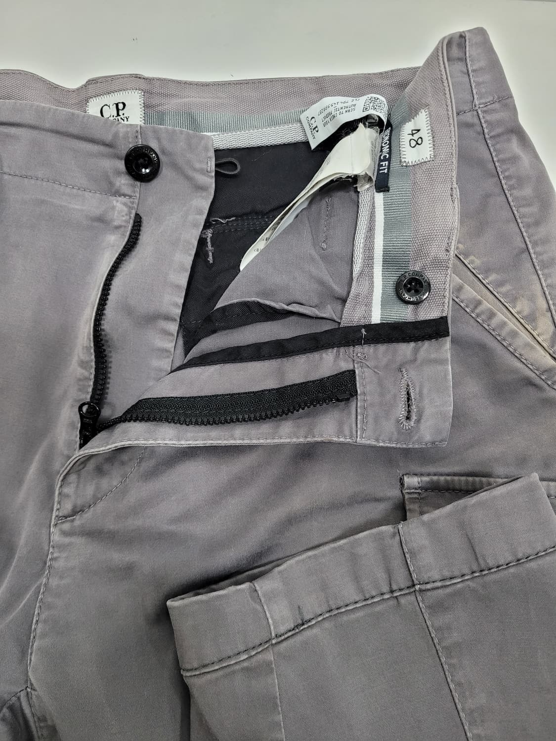 CP 컴퍼니 23SS 가먼트다잉 렌즈 와펜 카고 팬츠 / 남 84 매장판 상품이미지7