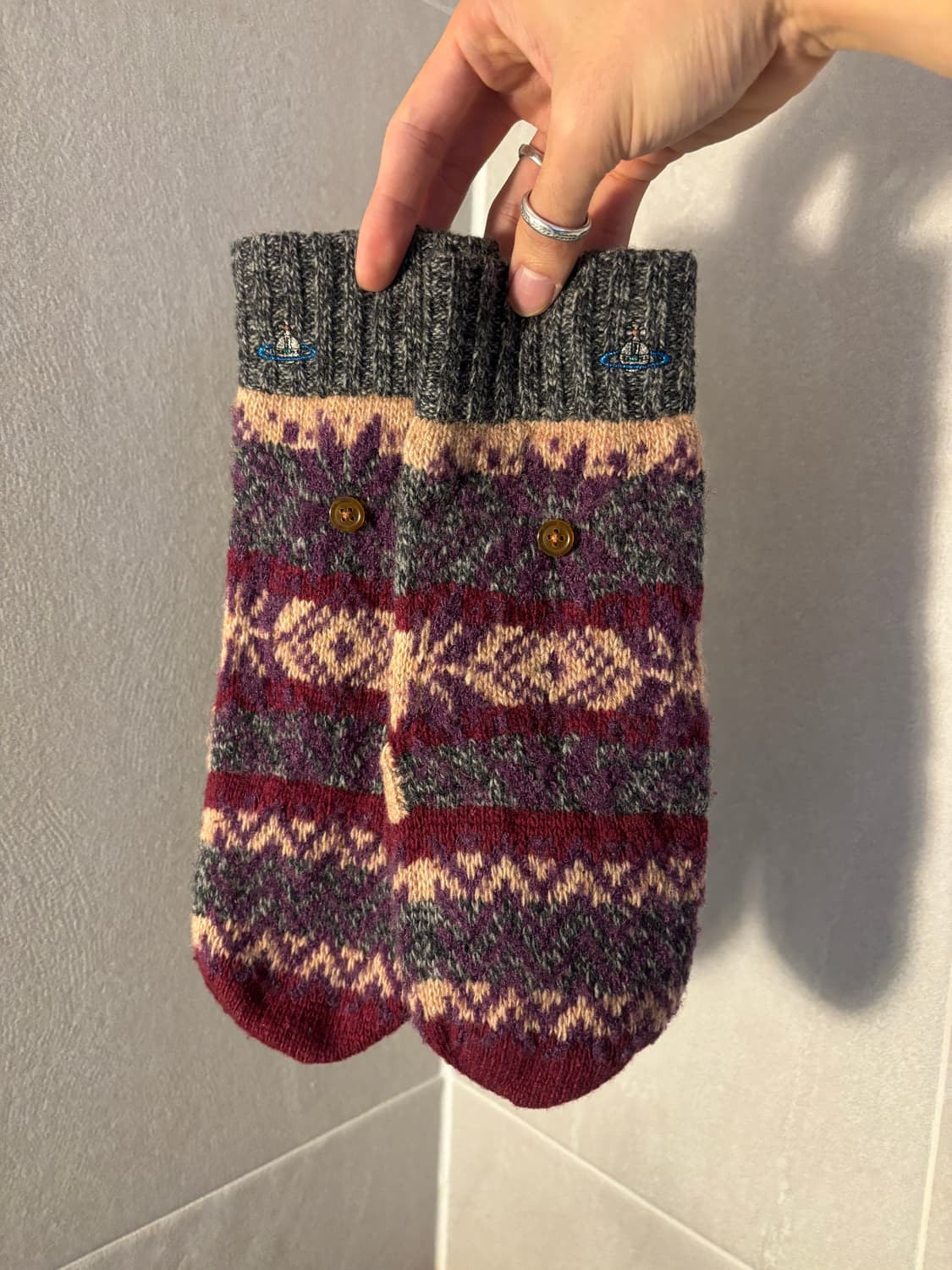 비비안 웨스트우드 노르딕 투웨이 니트장갑 상품이미지2