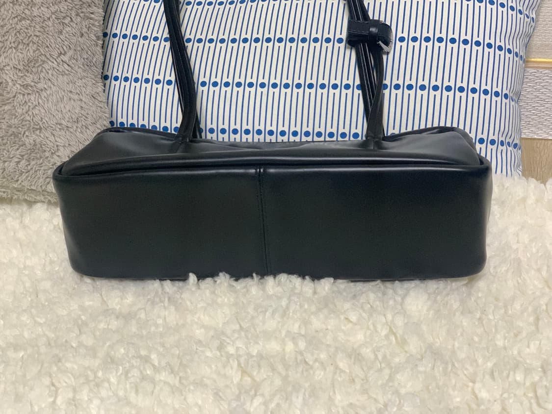 스탠드오일 모어 바게트백 블랙 상품이미지2