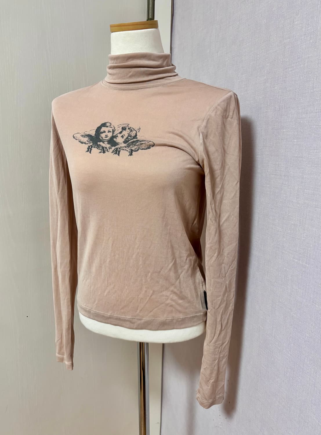 러닝하이 베이지 터틀넥 탑 상품이미지1