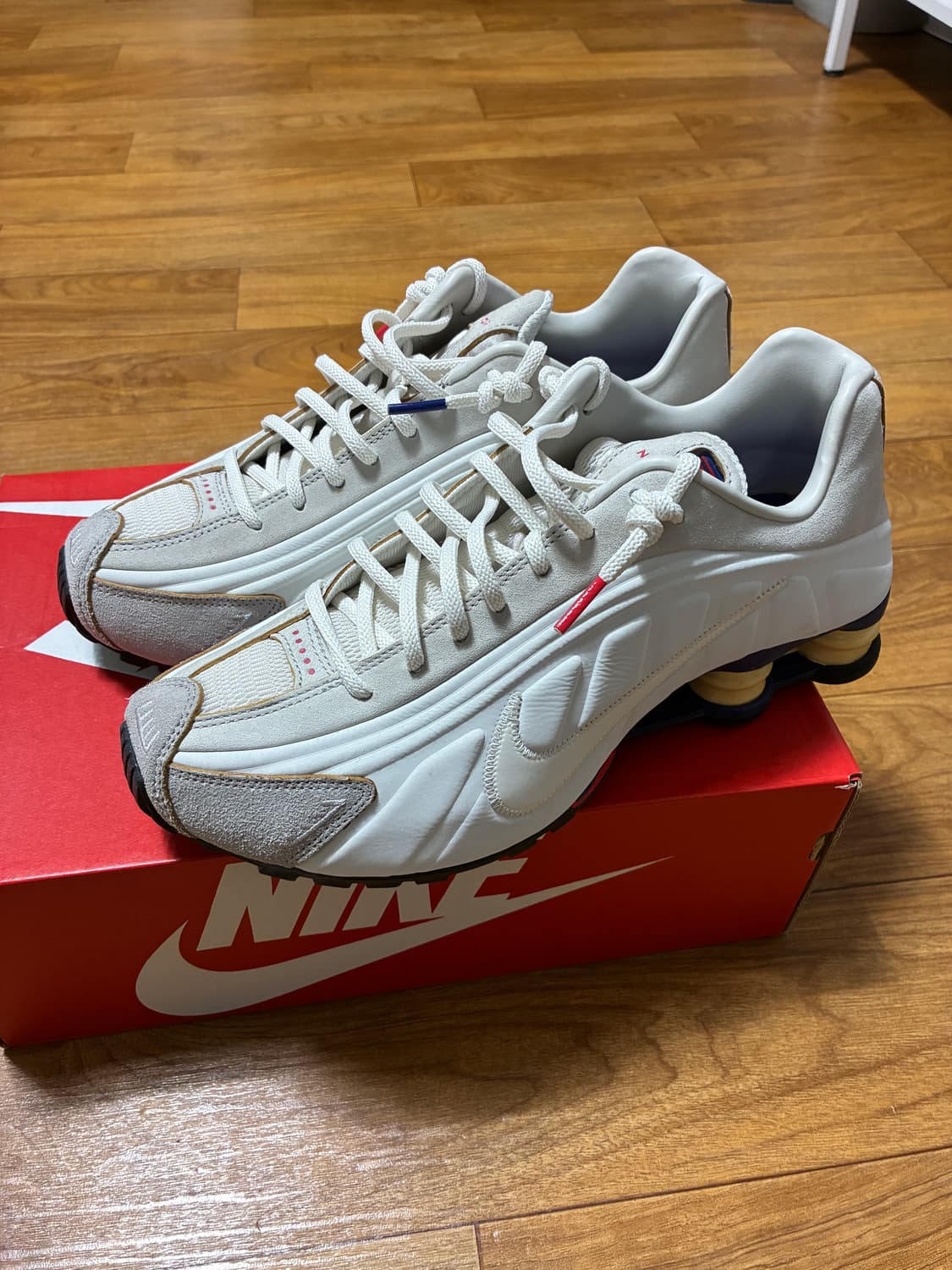 나이키 샥스 R4 265 상품이미지2