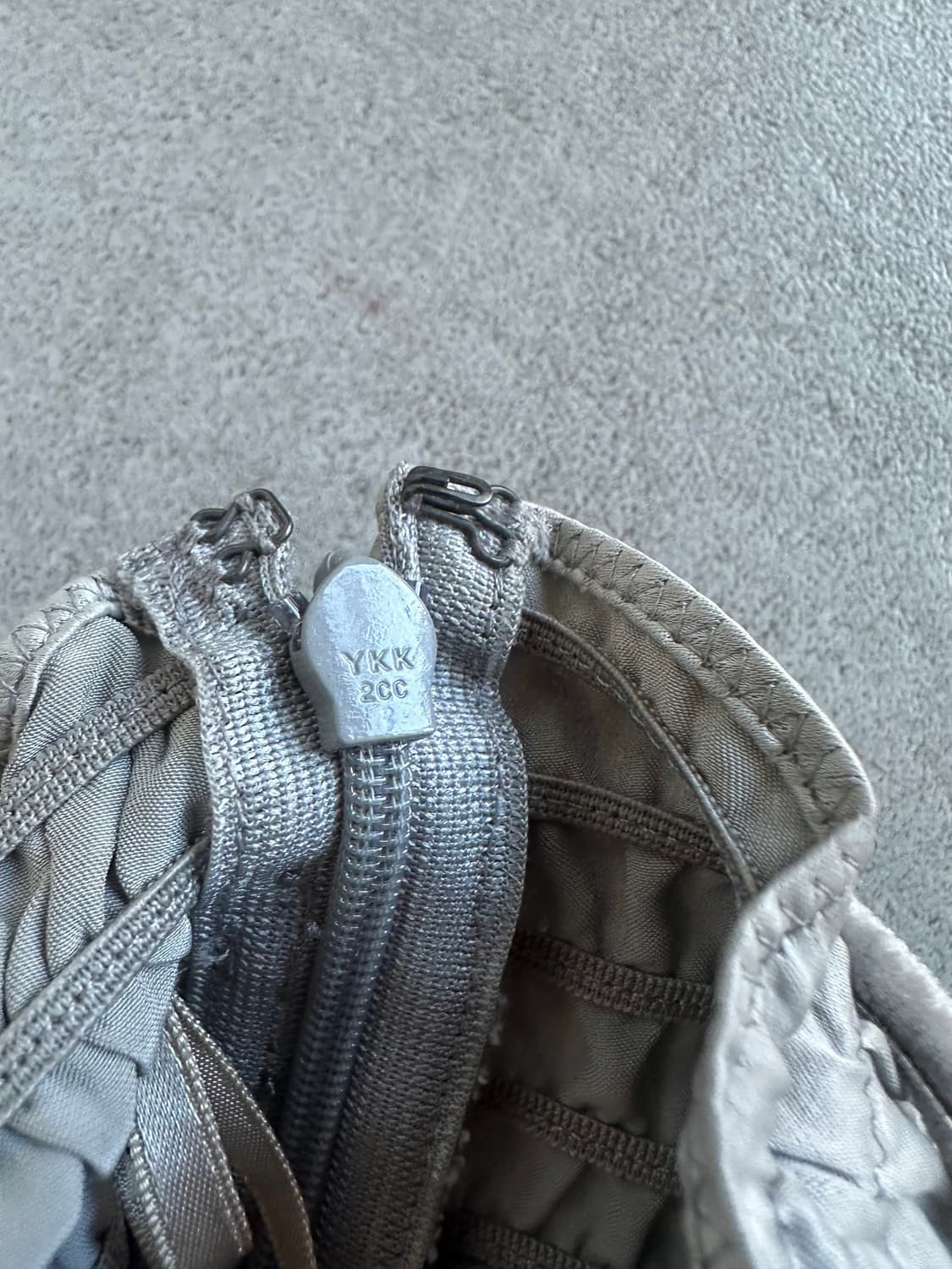 버버리 그레이 프릴 밴딩 미디 스커트 상품이미지6