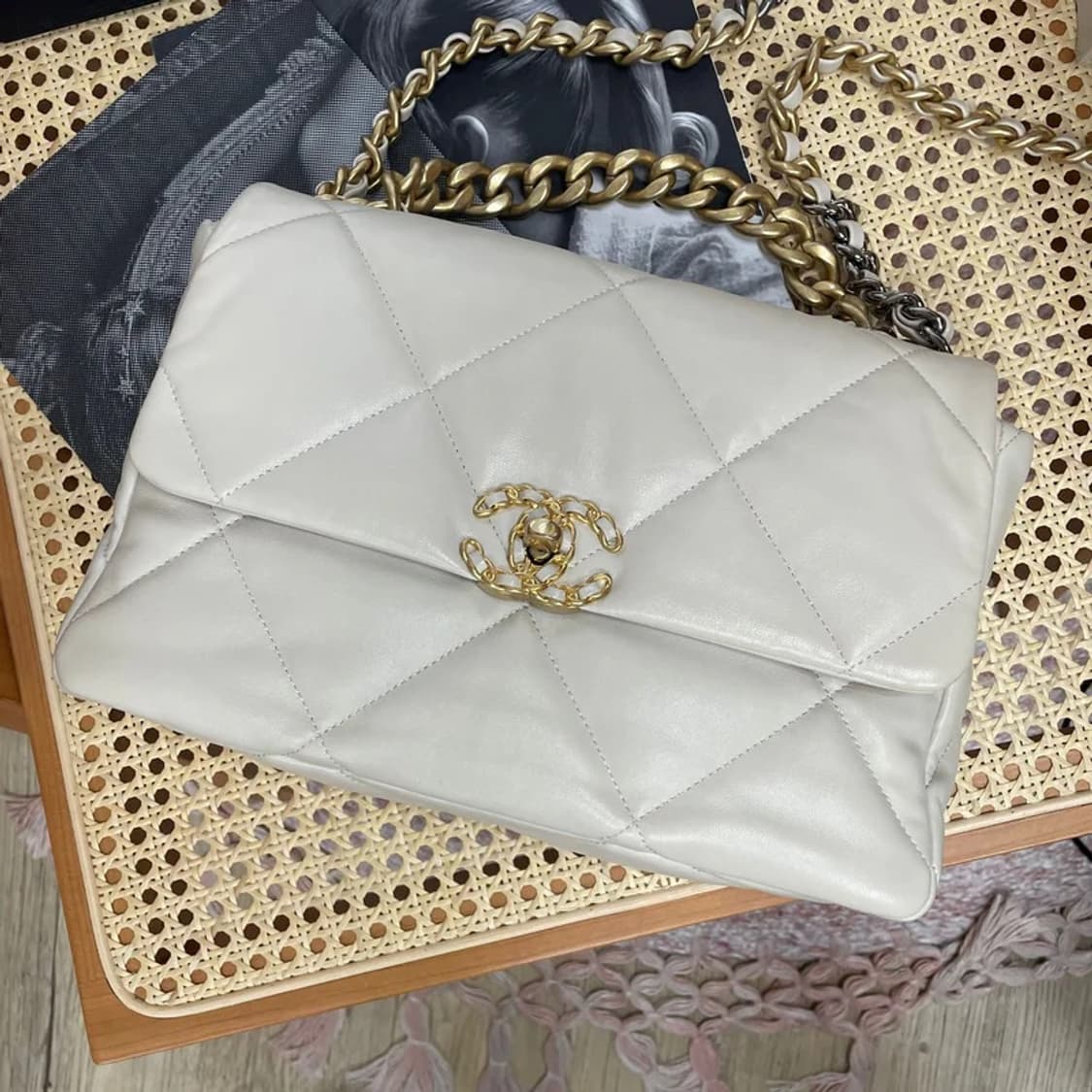 샤넬 19백 아이보리 (결제창) 상품이미지4