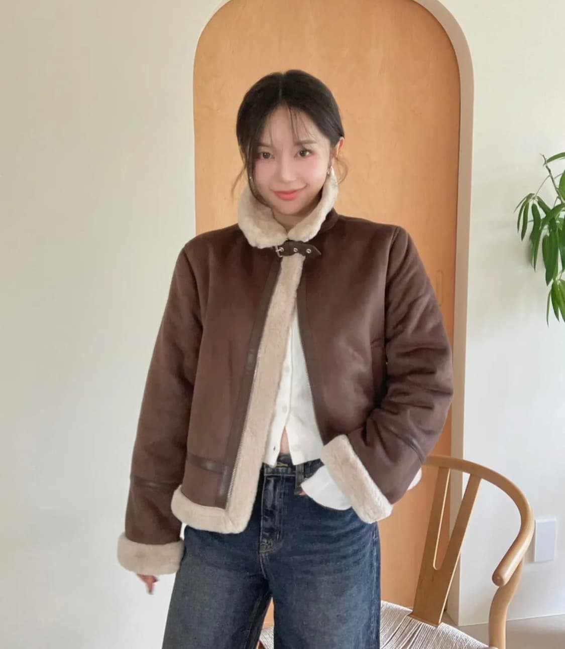 스파오 퍼배색 무스탕 크림 상품이미지4