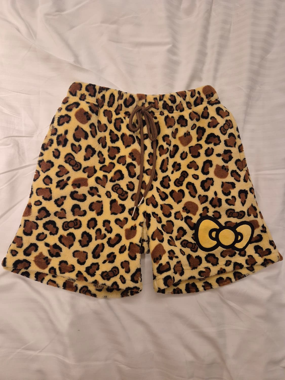 새상품) 돈키호테 헬로키티 50주년 호피 파자마 셋업 갸루 상품이미지2