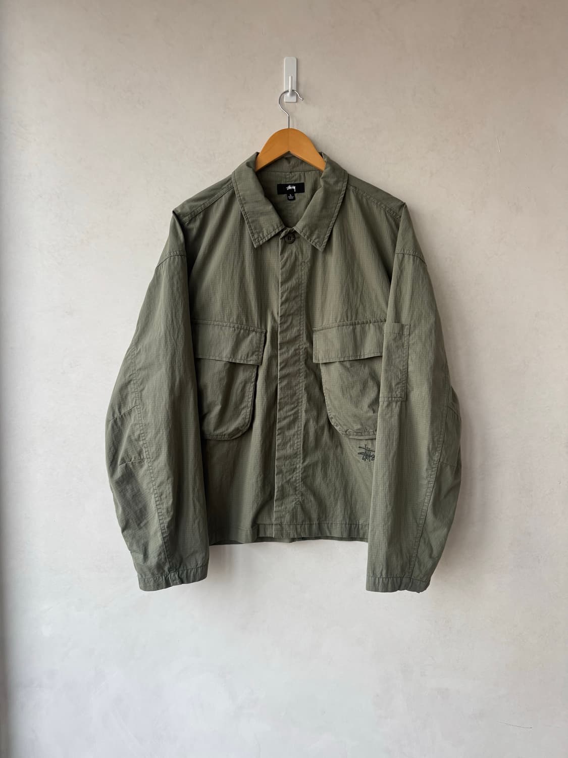 스투시 밀리터리 오버셔츠 상품이미지1