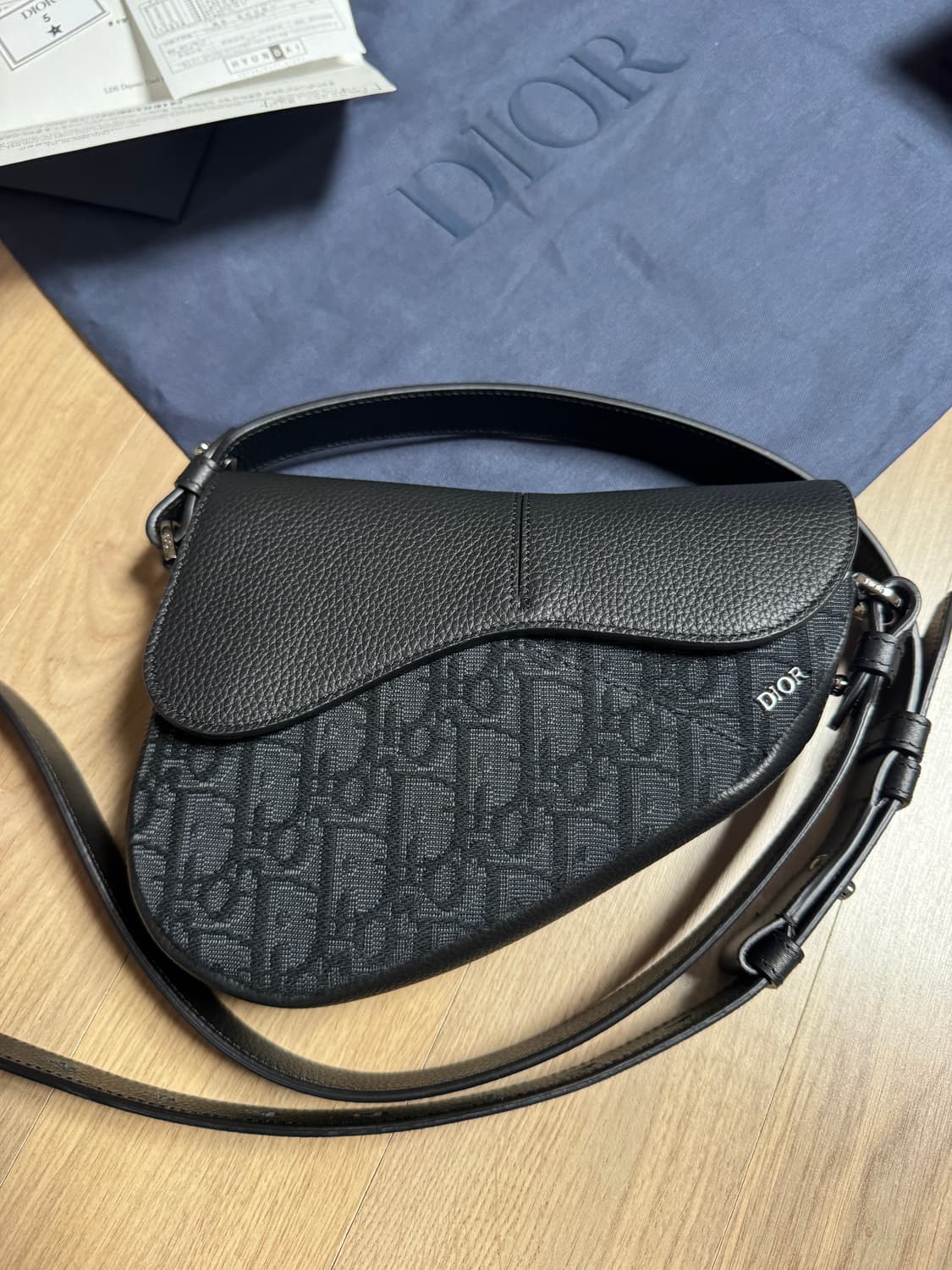 디올 아이콘 새들 미니백 호보백 가방 판매 2ADCA543YKS 상품이미지3