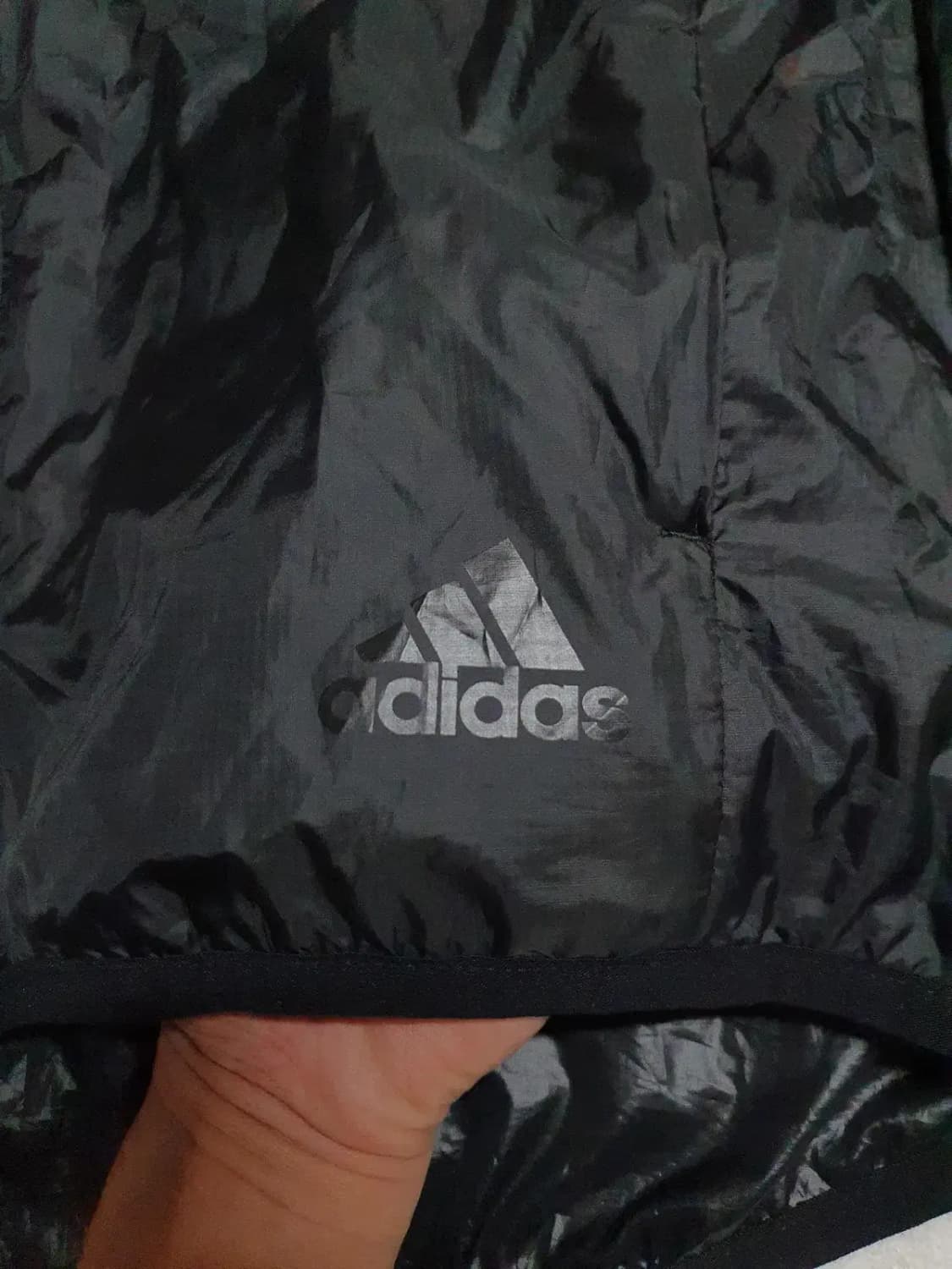 거의새제품 아디다스 로고 삼선 블랙 고프코어 바람막이 XL 상품이미지2