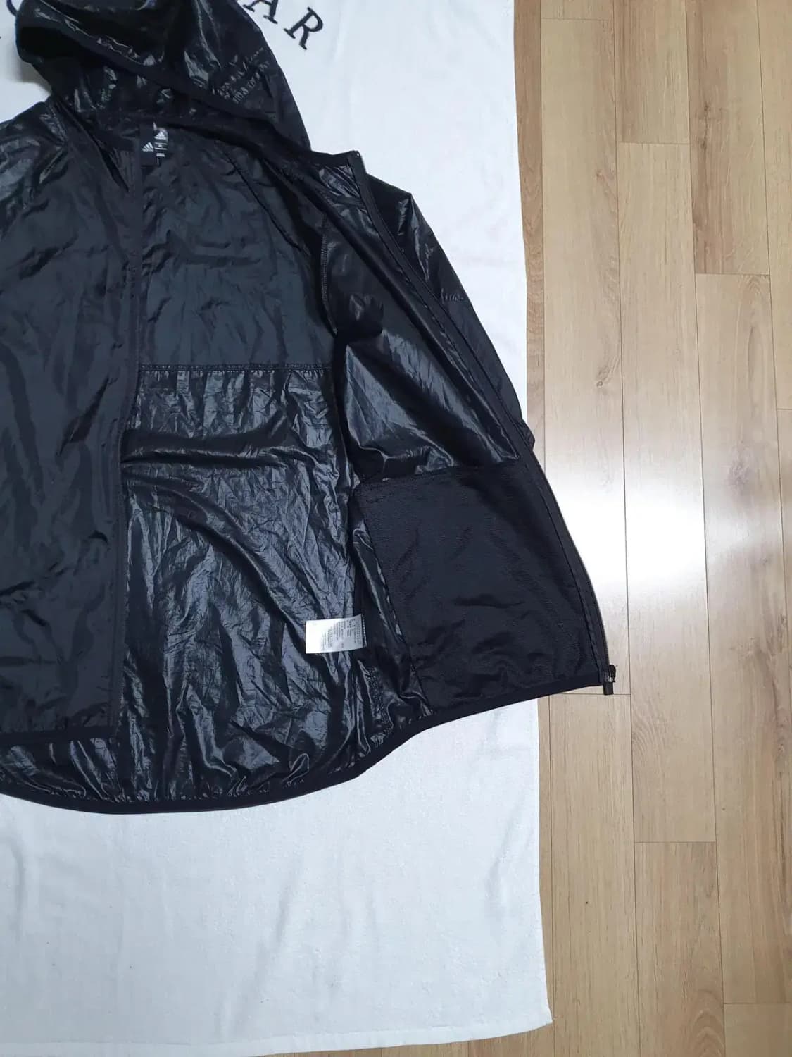 거의새제품 아디다스 로고 삼선 블랙 고프코어 바람막이 XL 상품이미지7