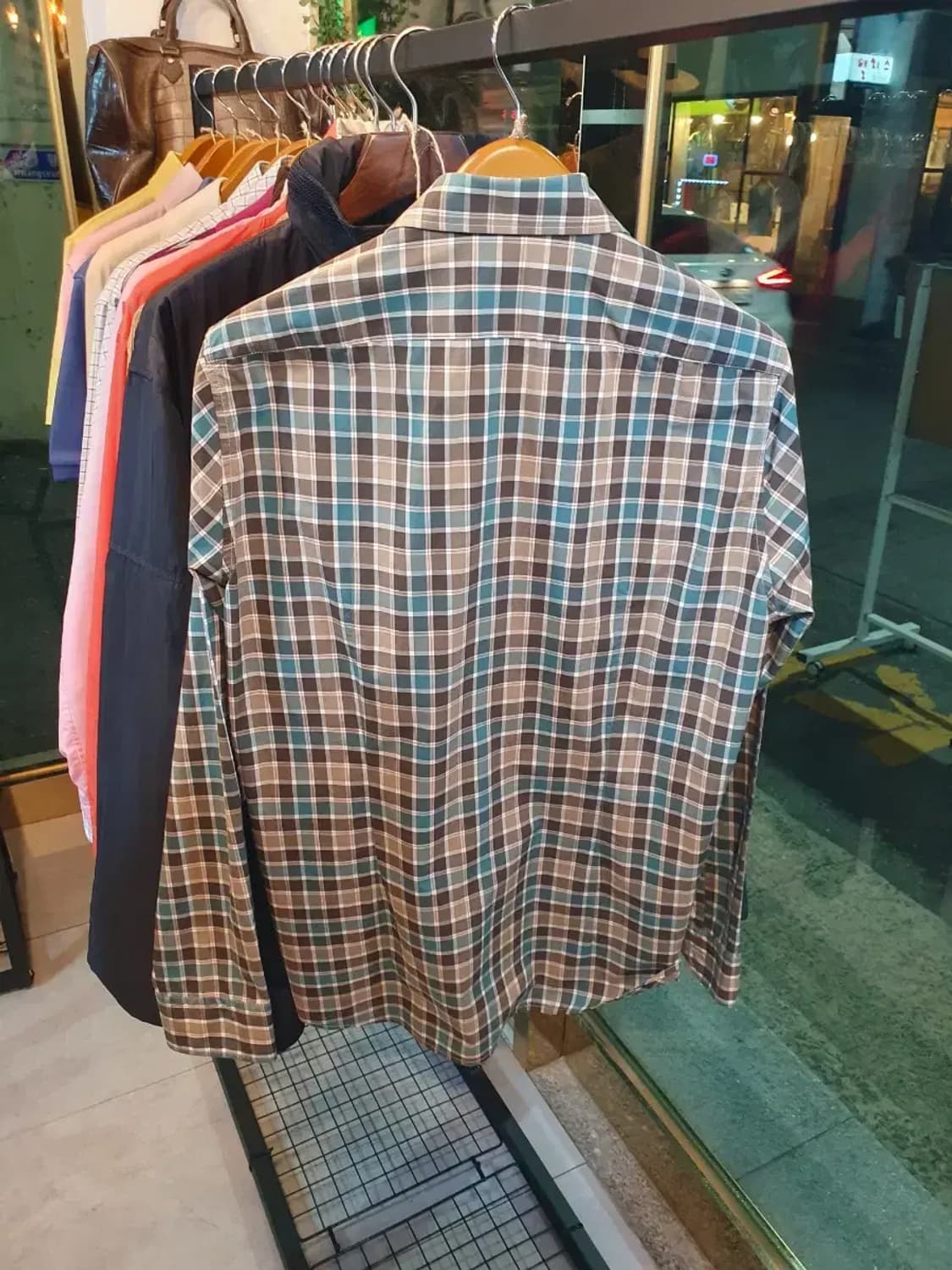 실사이즈 L 휴고보스 남성 멀티컬러 체크셔츠 상품이미지5