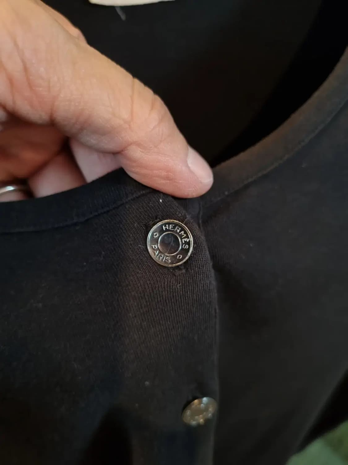 에르메스 최고급 대장급 끝판왕 유넥 각인단추 반팔 니트 티셔츠 40사이즈 상품이미지4