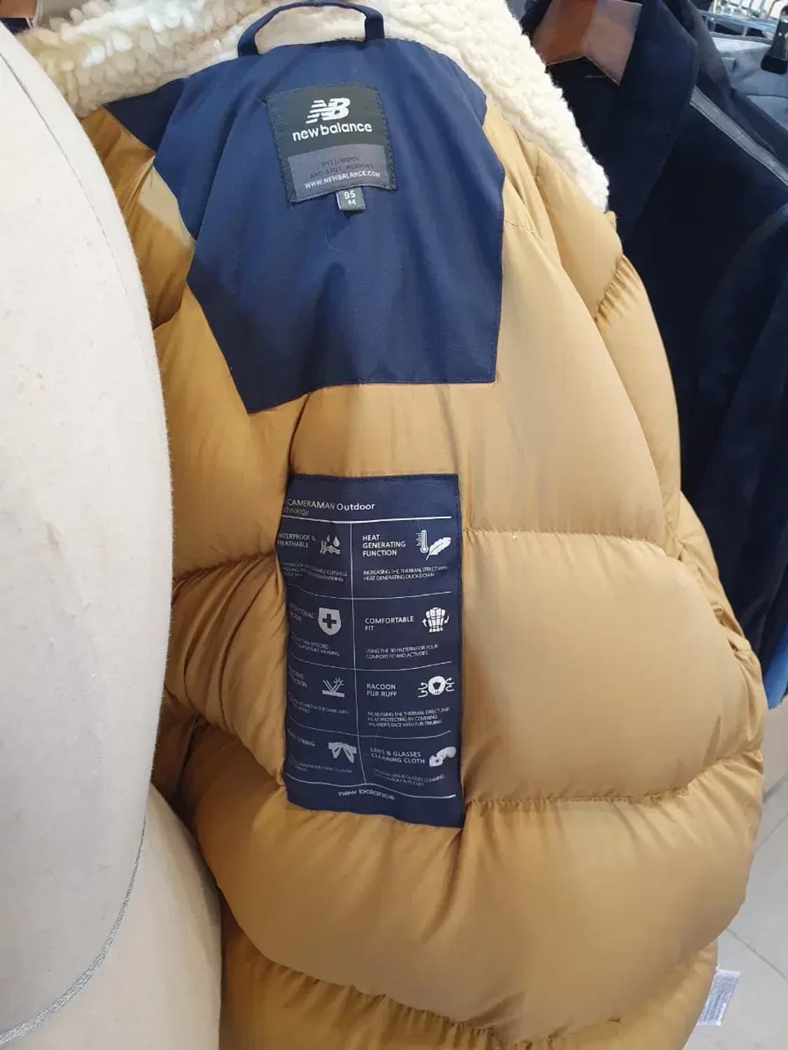 뉴발란스 카메라맨 네이비 후드 퍼 패딩 점퍼 95사이즈 상품이미지9