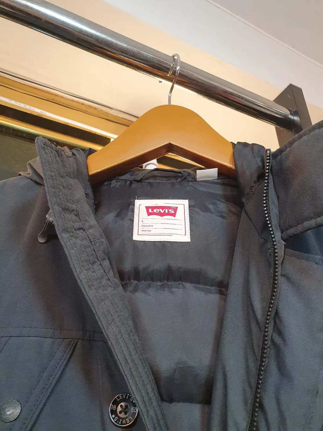 클래식 파이어맨 디테일 리바이스 블랙 패딩 L사이즈 상품이미지4