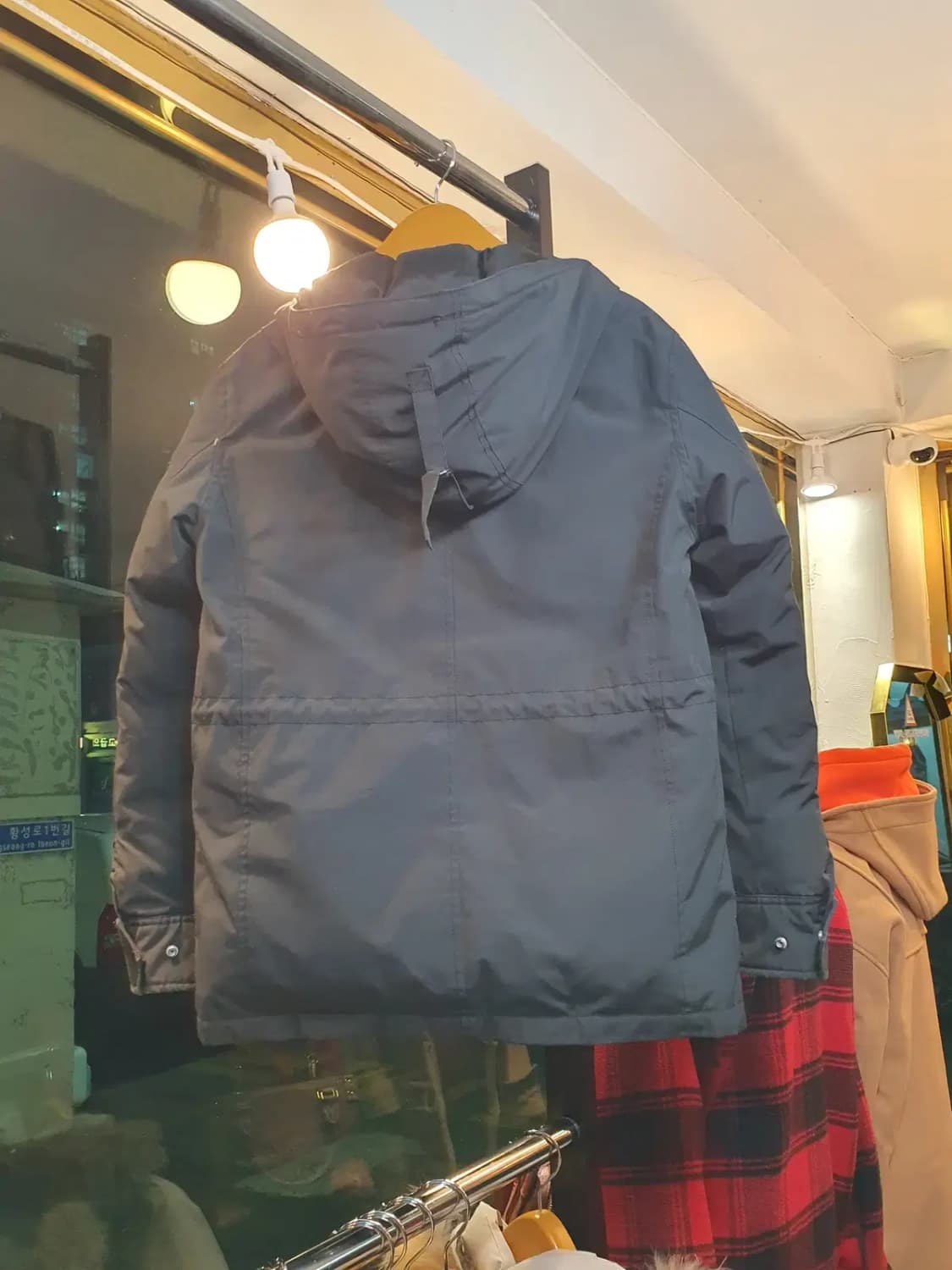 클래식 파이어맨 디테일 리바이스 블랙 패딩 L사이즈 상품이미지9