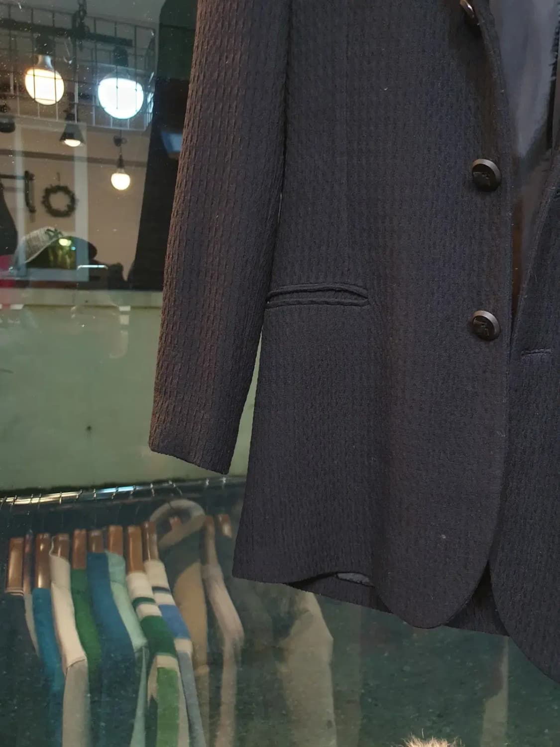 엠포리오 아르마니 메이드 인 이태리 엠보싱소재 클래식 싱글자켓 44사이즈 상품이미지4