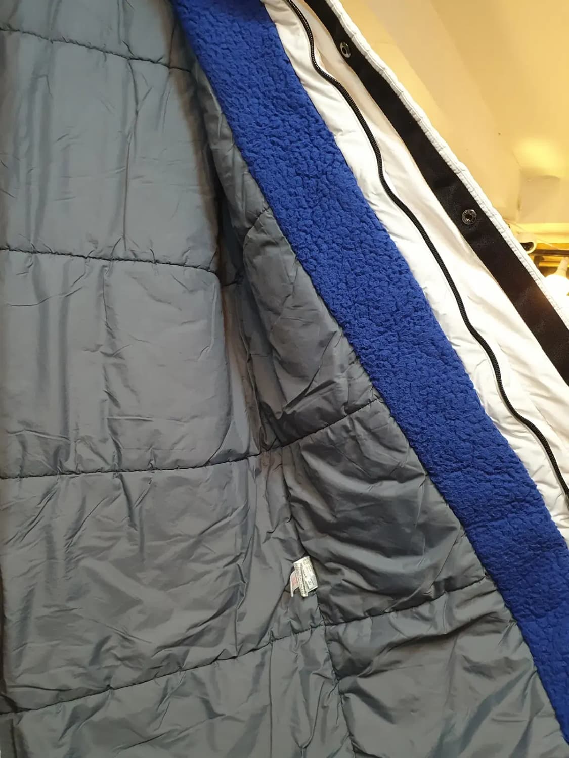 아식스 M사이즈 거의 새상품 양털 뽀글이 쉐르파 라이닝 패딩 상품이미지7