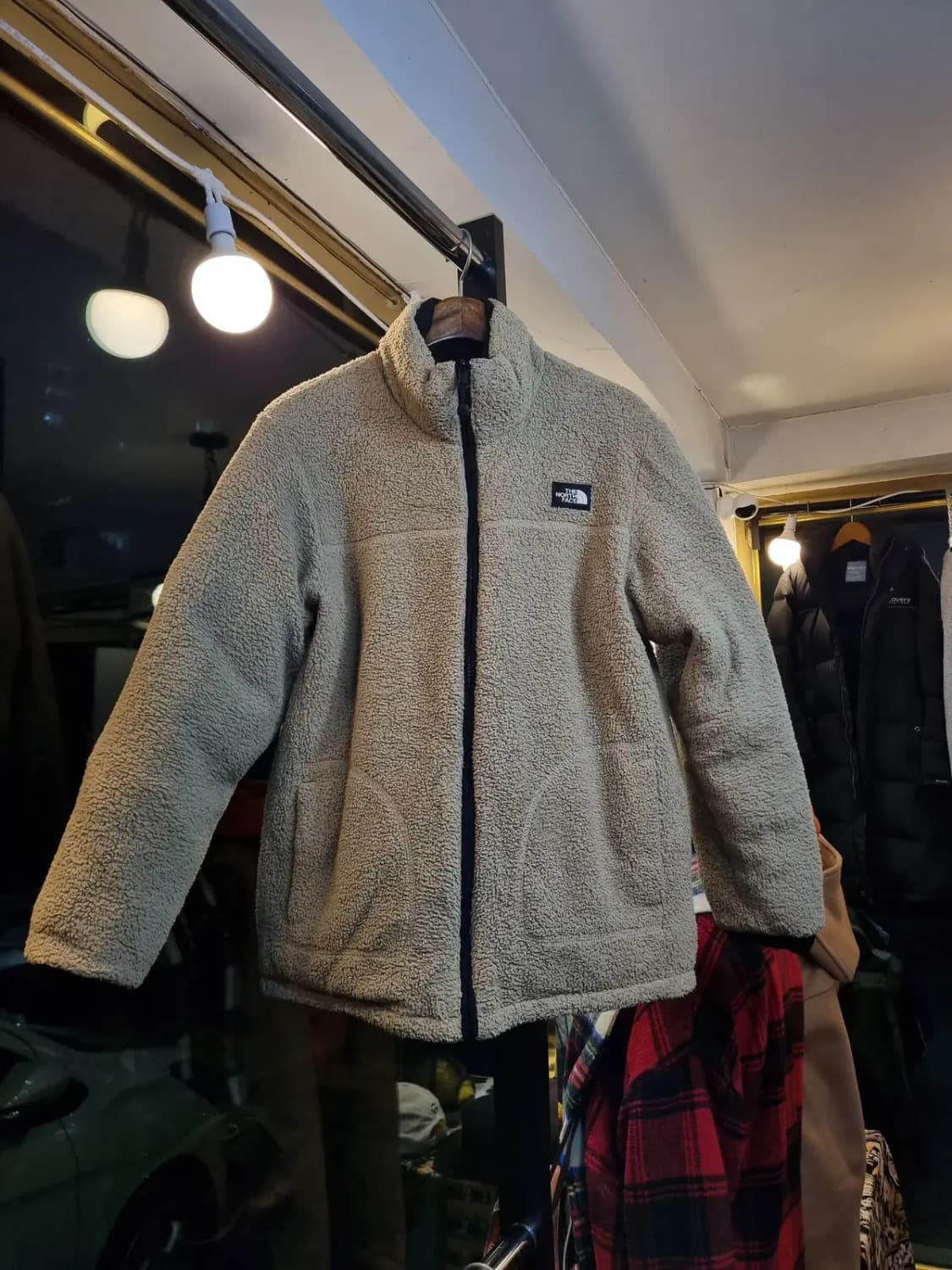 노스페이스 여성 55 가능 청소년용 160사이즈 양면 뽀글이 양털 자켓 상품이미지4