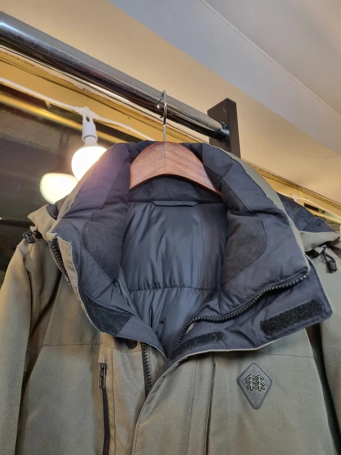 무하자 상태최상 100사이즈 코오롱 거위털 구스다운 최고급 대장급 패딩 상품이미지4