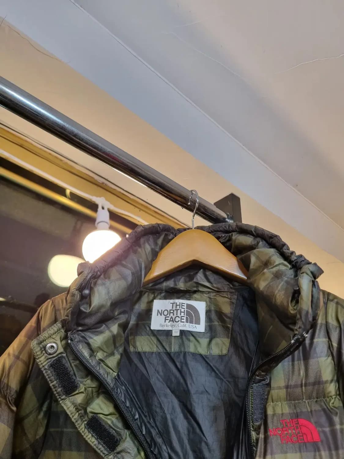 노스페이스 클래식 타탄체크 블랙와치 패턴 90사이즈 여성 눕시 700 상품이미지4