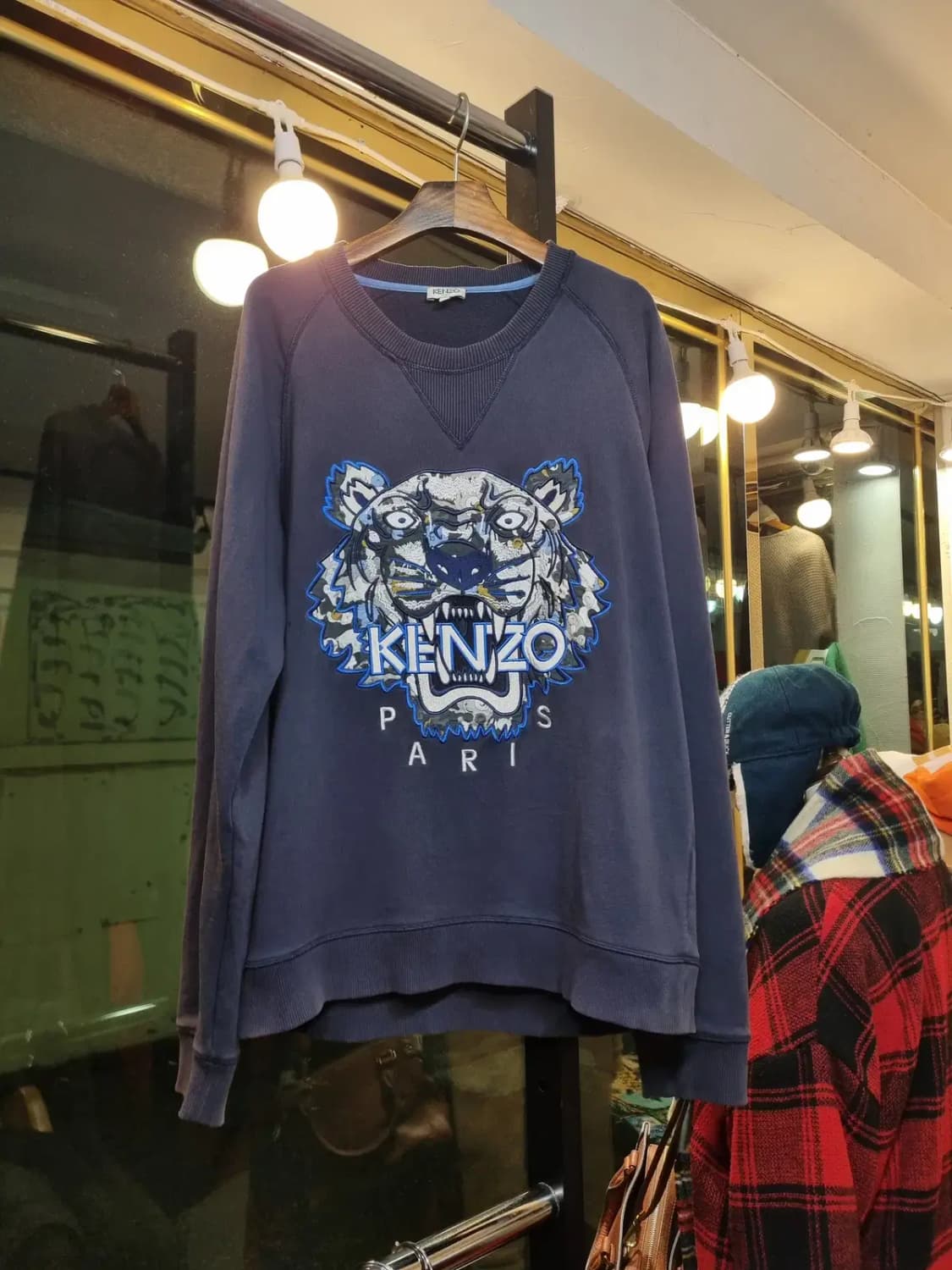 겐조 S사이즈 타이거 자수 긴팔 맨투맨 네이비 상품이미지1