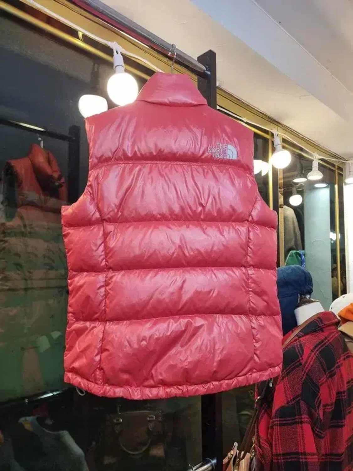 노스페이스 눕시 700 거위털 구스다운 패딩조끼 L사이즈 상품이미지3