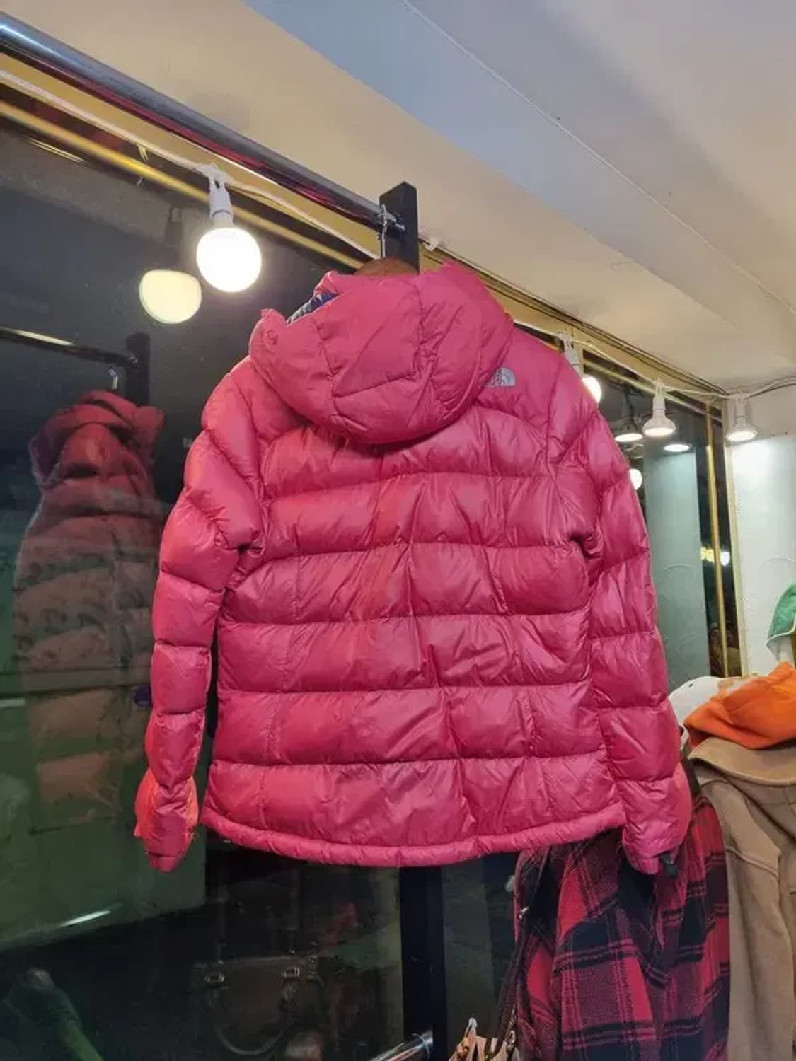 노스페이스 700 90사이즈 여성 거위털 구스다운 패딩 상품이미지3
