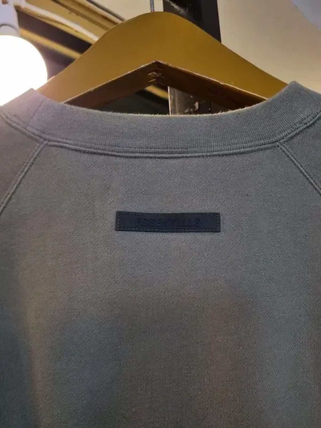 피어오브갓 에센셜 피오갓 실사이즈 XL 브릭그레이 로고 맨투맨 상품이미지5