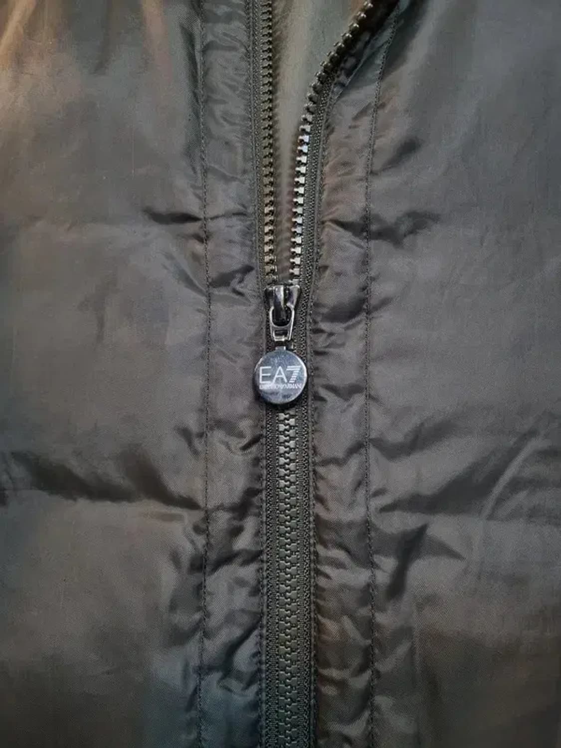 엠포리오 아르마니 로고 패치 오리털 덕다운 패딩 S사이즈 상품이미지6