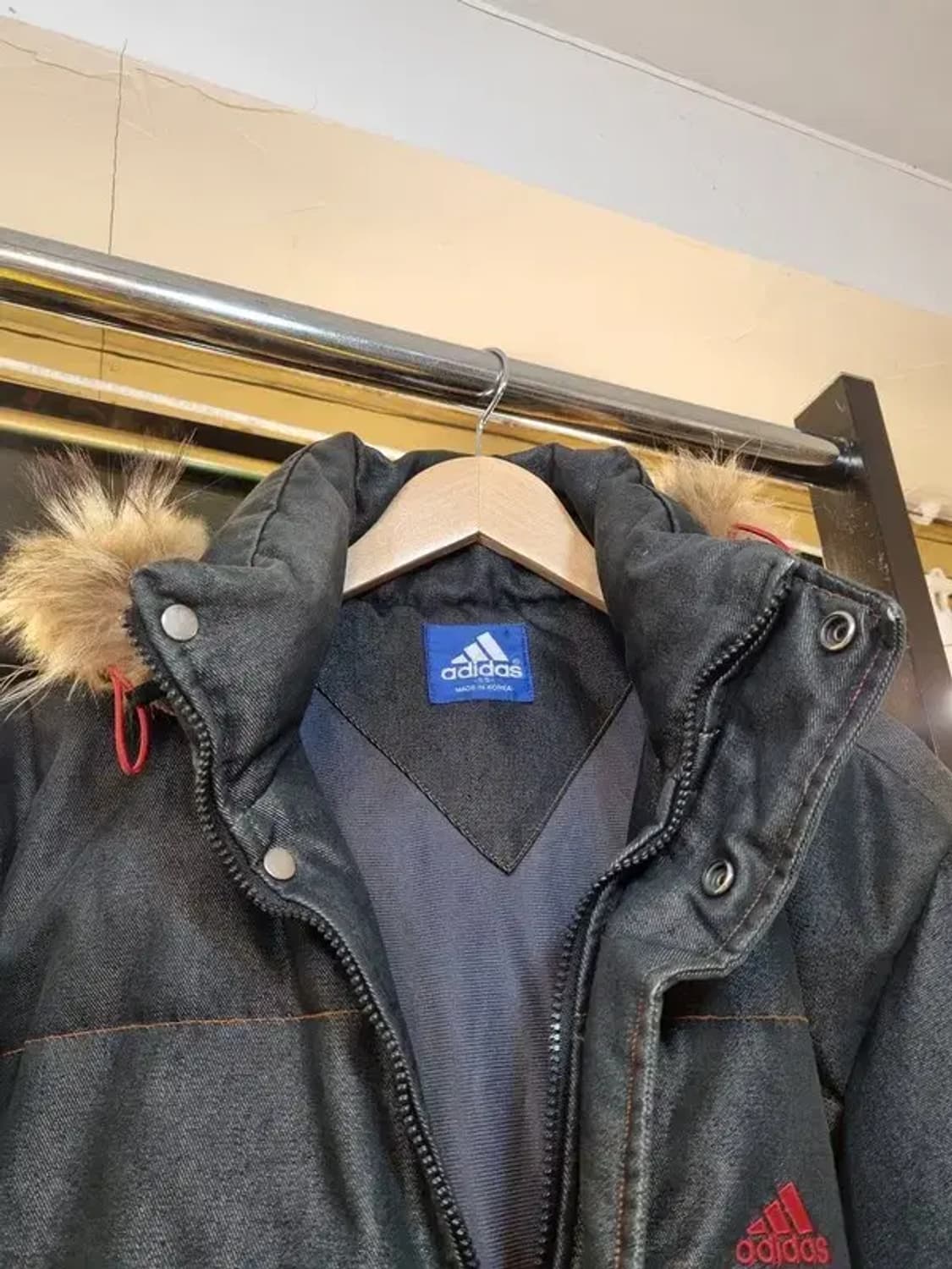 아디다스 올드스쿨 실사이즈 100 자수 빅 로고 패딩 상품이미지6