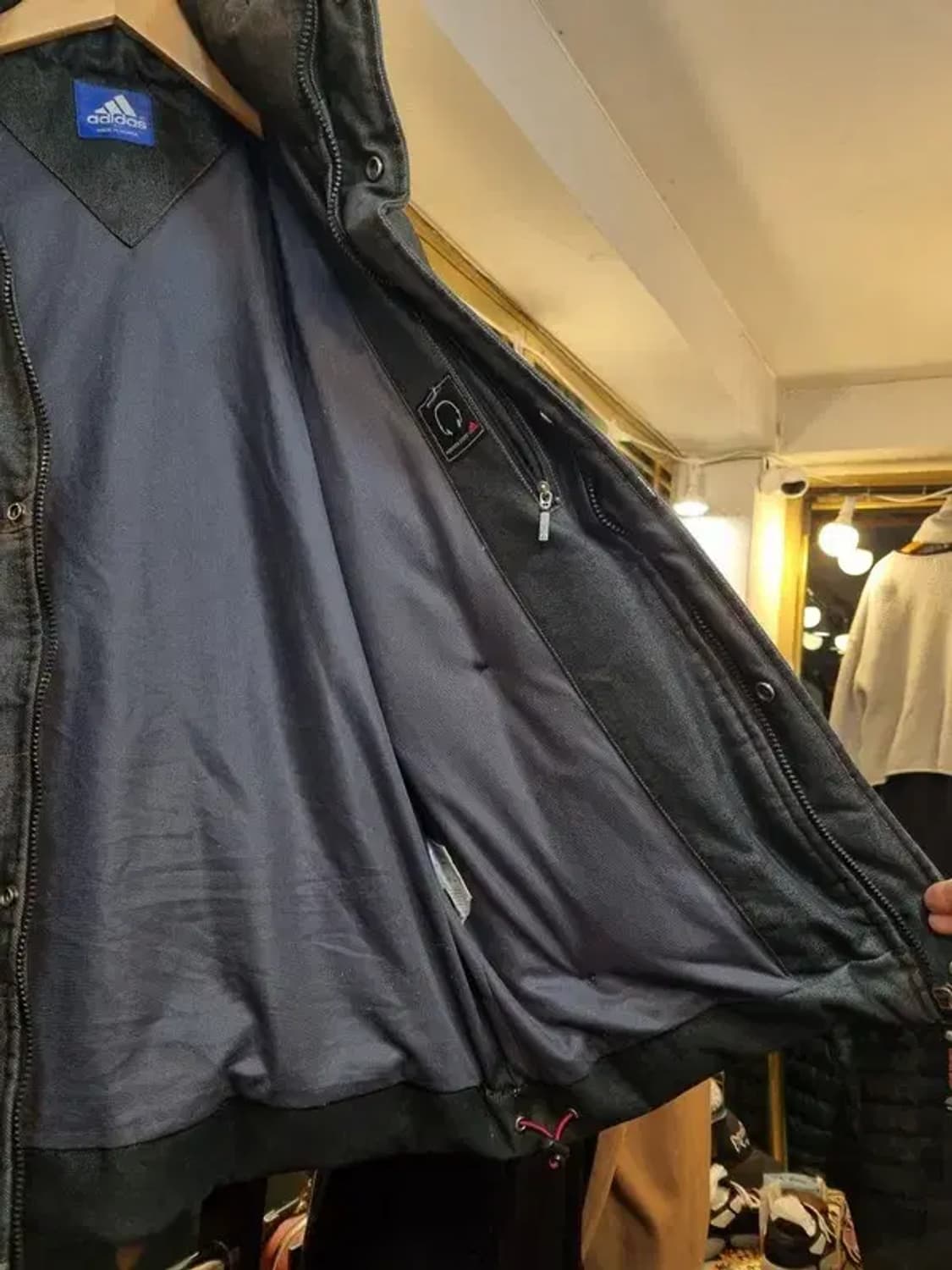 아디다스 올드스쿨 실사이즈 100 자수 빅 로고 패딩 상품이미지8