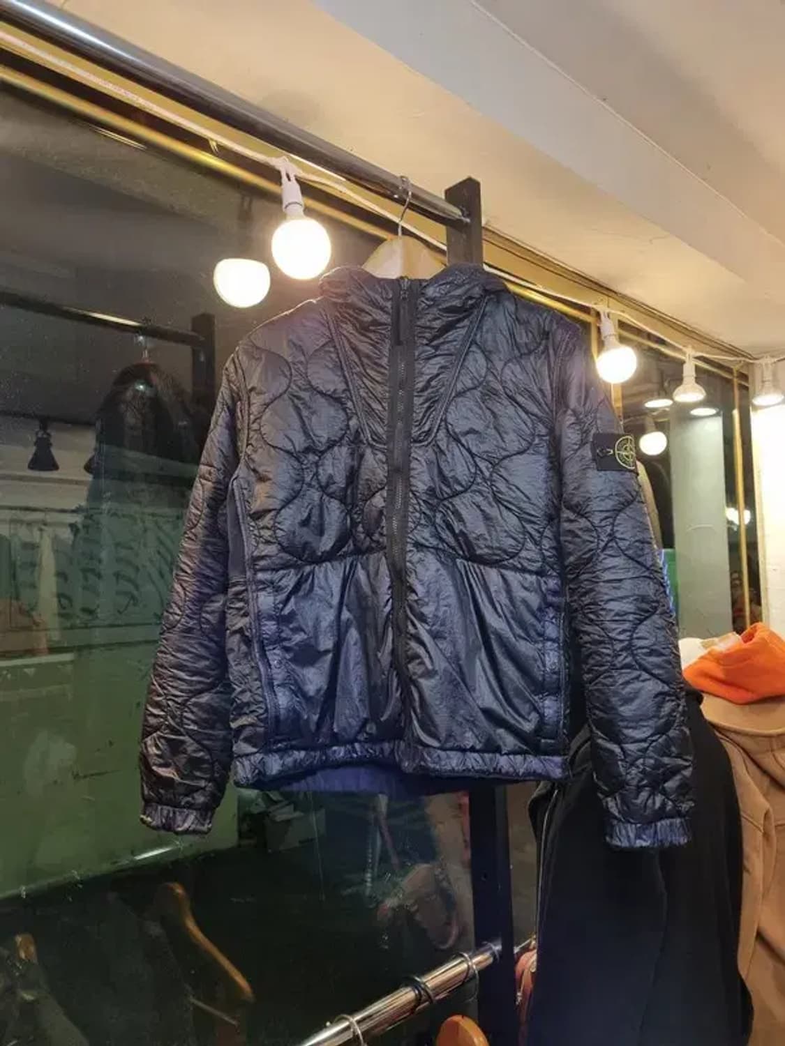 스톤아일랜드 실사이즈 M~L 밀리터리 퀼팅 양면 리버서블 패딩 상품이미지1