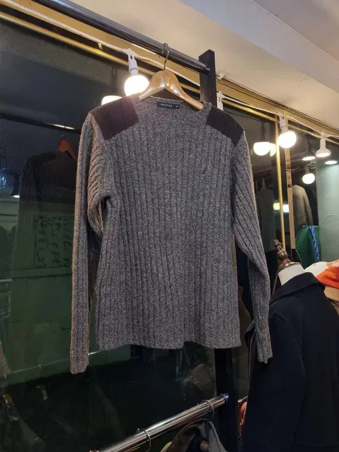 노티카 빈티지 클래식 울 100% 니트 M사이즈 상품이미지1