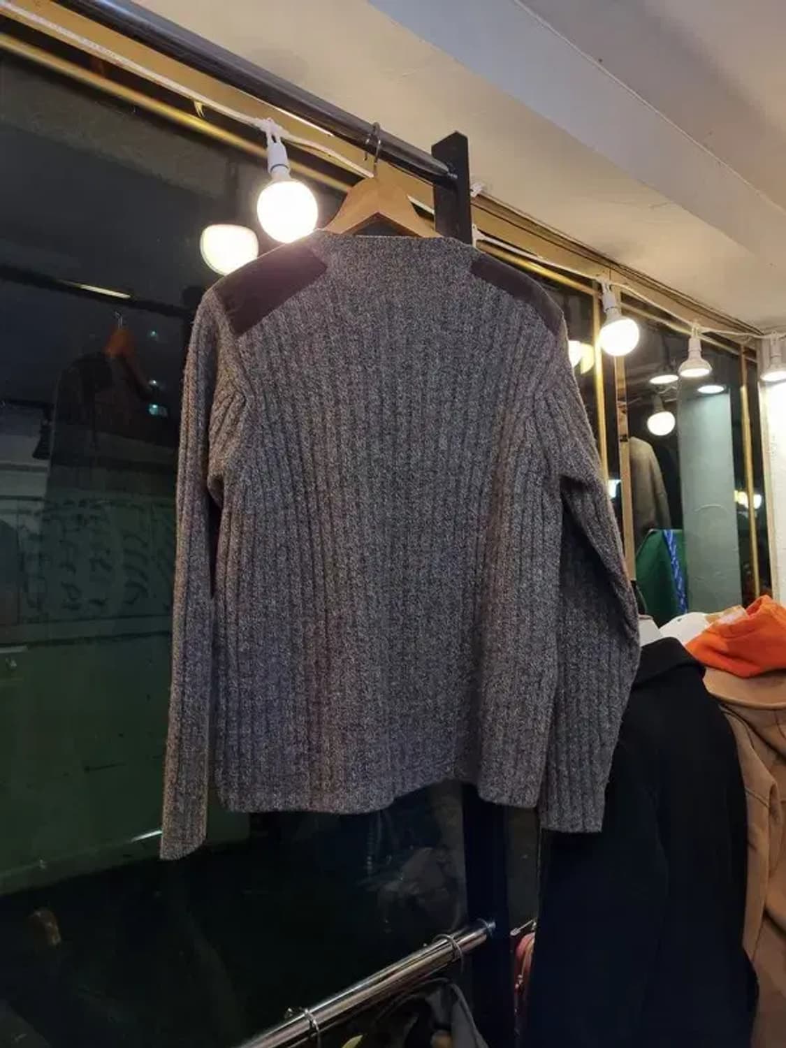 노티카 빈티지 클래식 울 100% 니트 M사이즈 상품이미지3