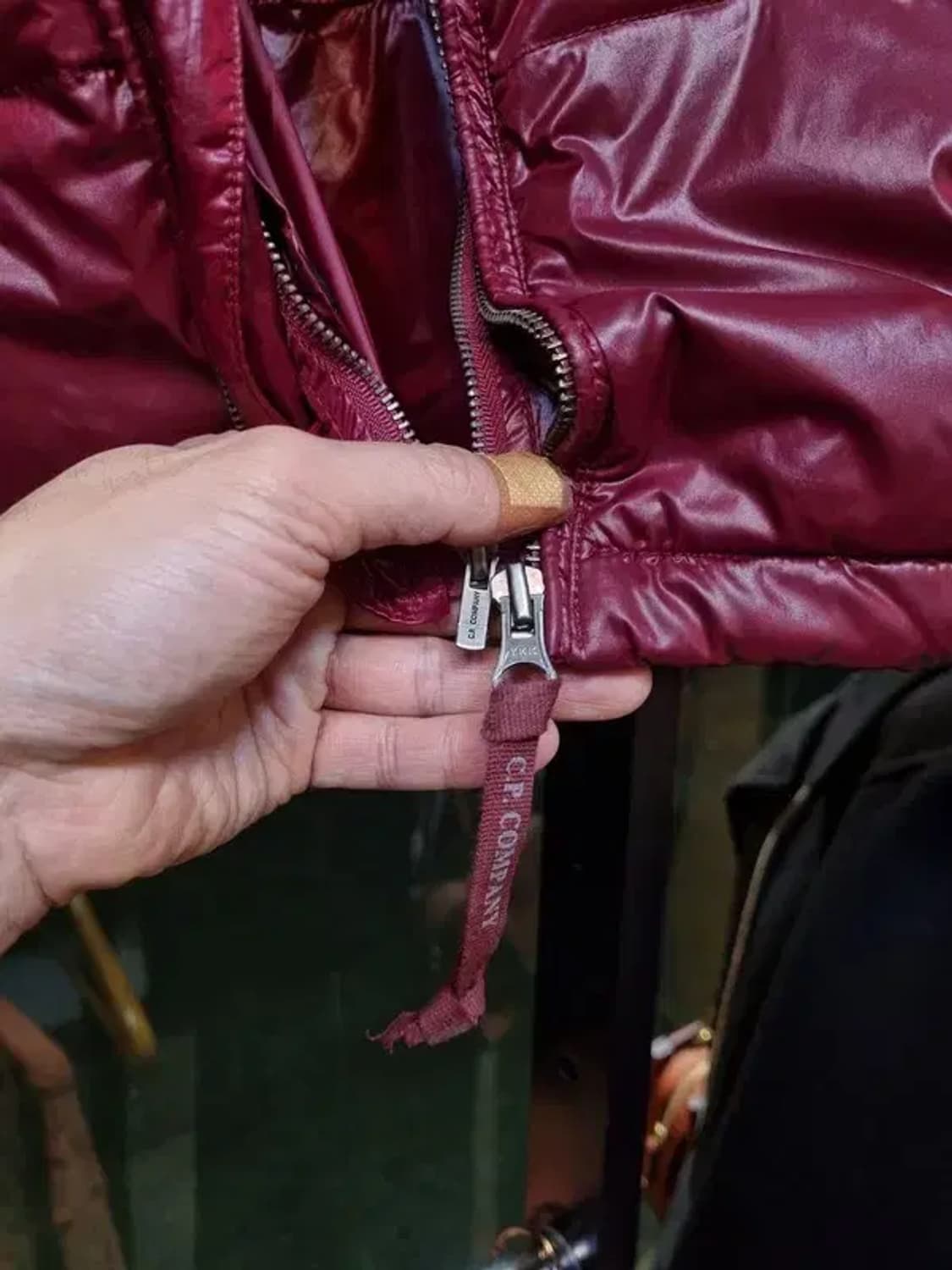 CP컴퍼니 바람막이 내장 패커블 48사이즈 패딩조끼 패쪼 상품이미지10