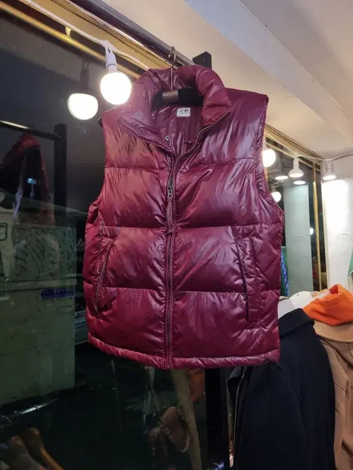 CP컴퍼니 바람막이 내장 패커블 48사이즈 패딩조끼 패쪼 상품이미지9
