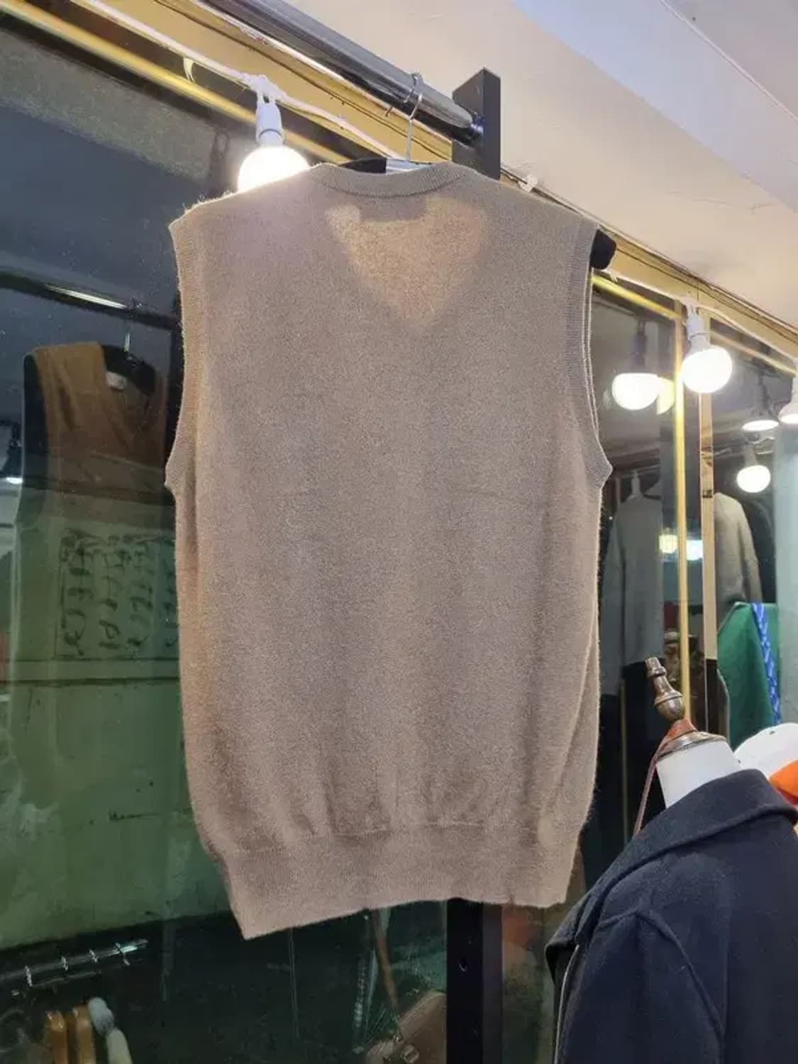 카운테스마라 *캐시미어 100%* 95사이즈 니트 조끼 상품이미지3