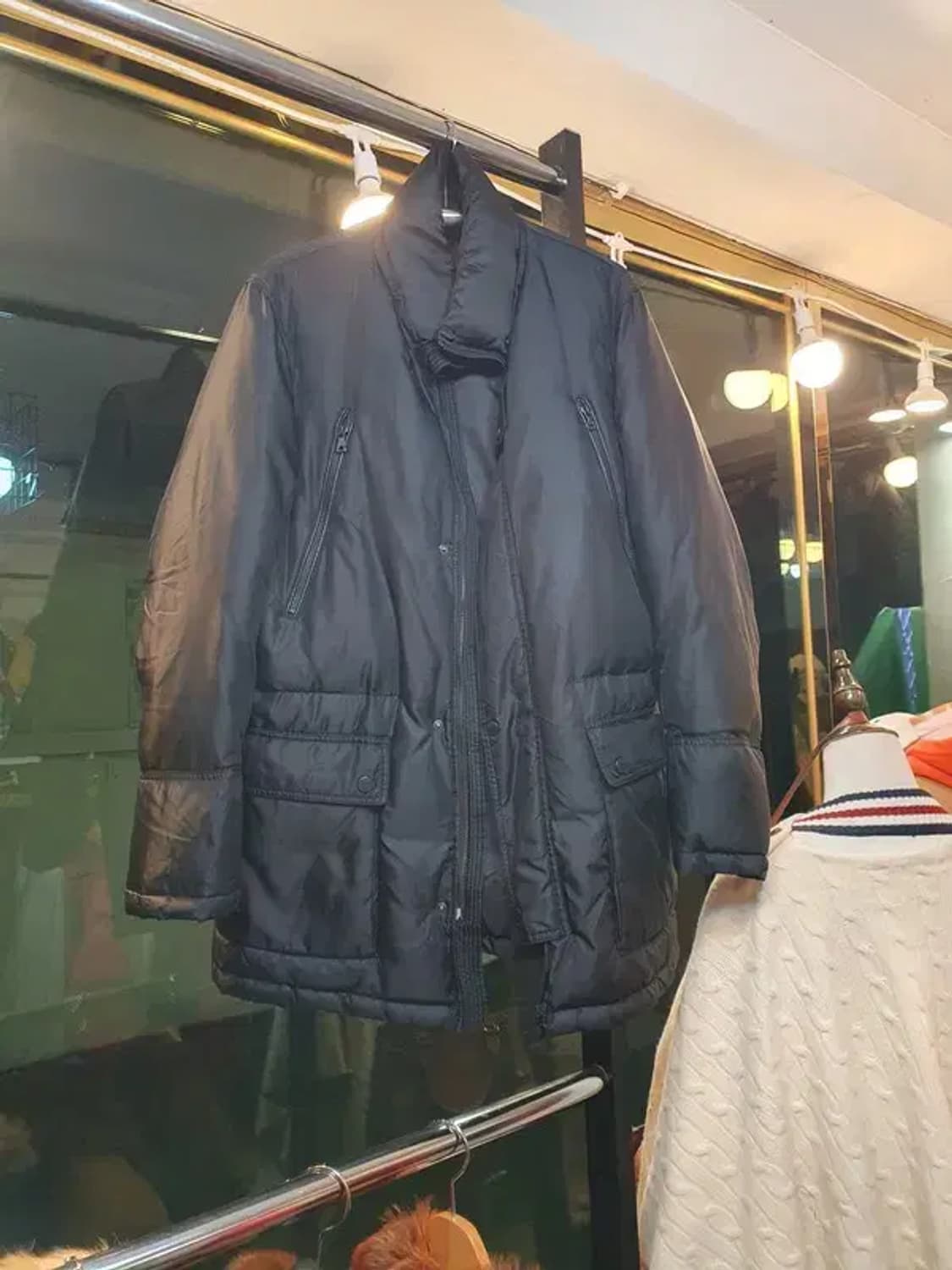 띠어리 남성 다운패딩 38사이즈 상품이미지1