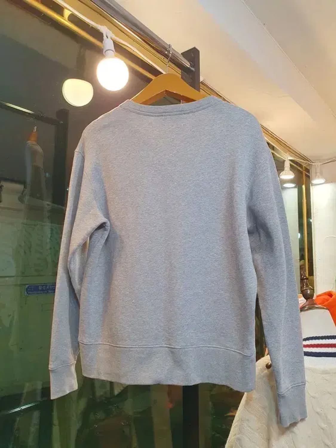 아크네스튜디오 페이스 실사이즈 M~L 페어뷰 기모 맨투맨 상품이미지3