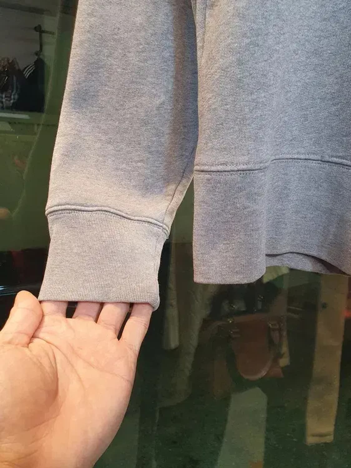 아크네스튜디오 페이스 실사이즈 M~L 페어뷰 기모 맨투맨 상품이미지5