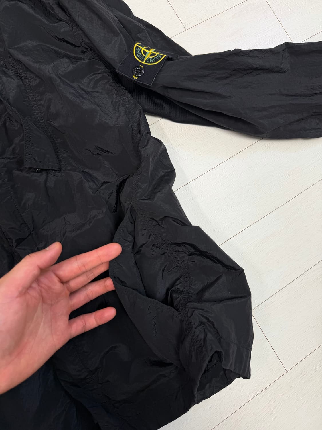 백화점판) 스톤아일랜드 나일론 메탈 셔츠 L 사이즈  백화점 한글텍이라서 상품이미지8