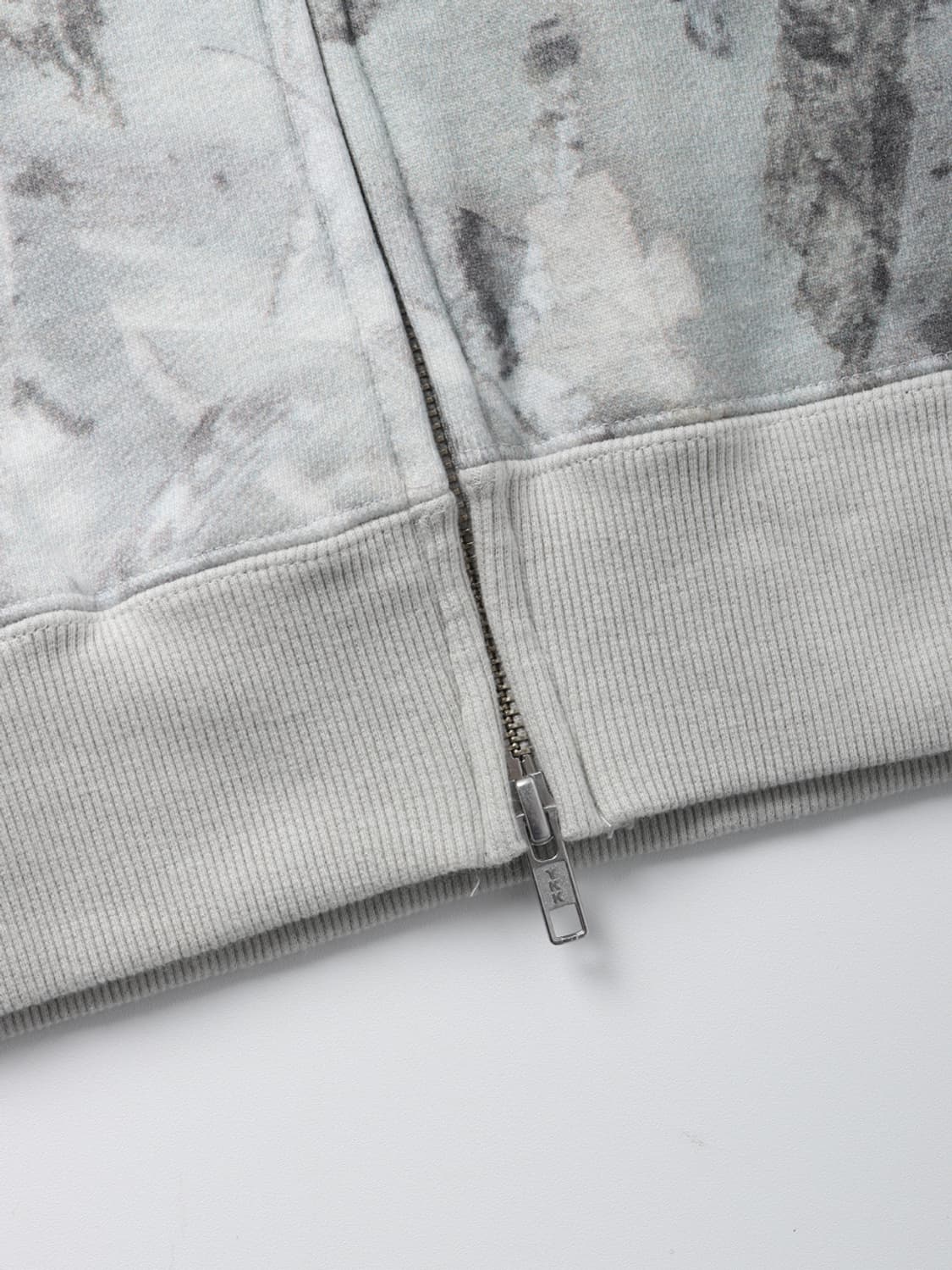 BEAMS Tree Camo Zip Hoodie 상품이미지9