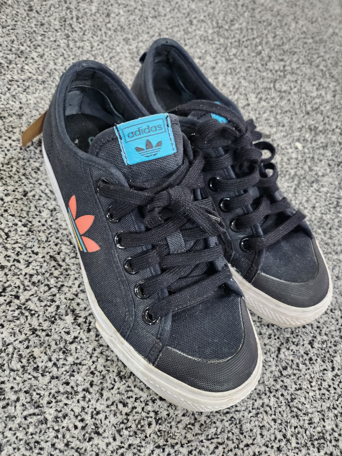 //아디다스 니짜 트레포일 남자 여자 스니커즈 235 (남녀공용) 상품이미지2