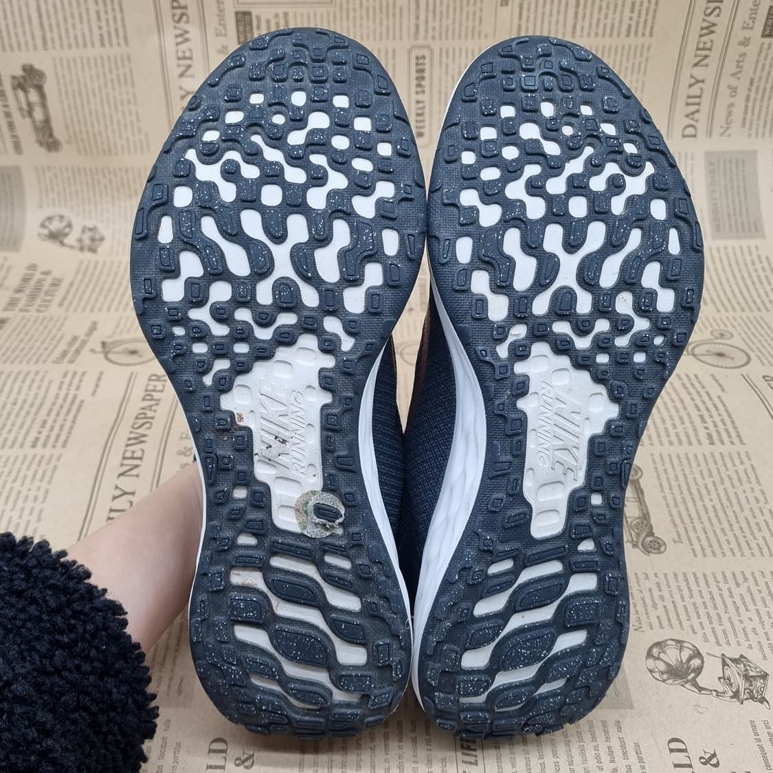 나이키 레볼루션6 런닝화 250 상품이미지3