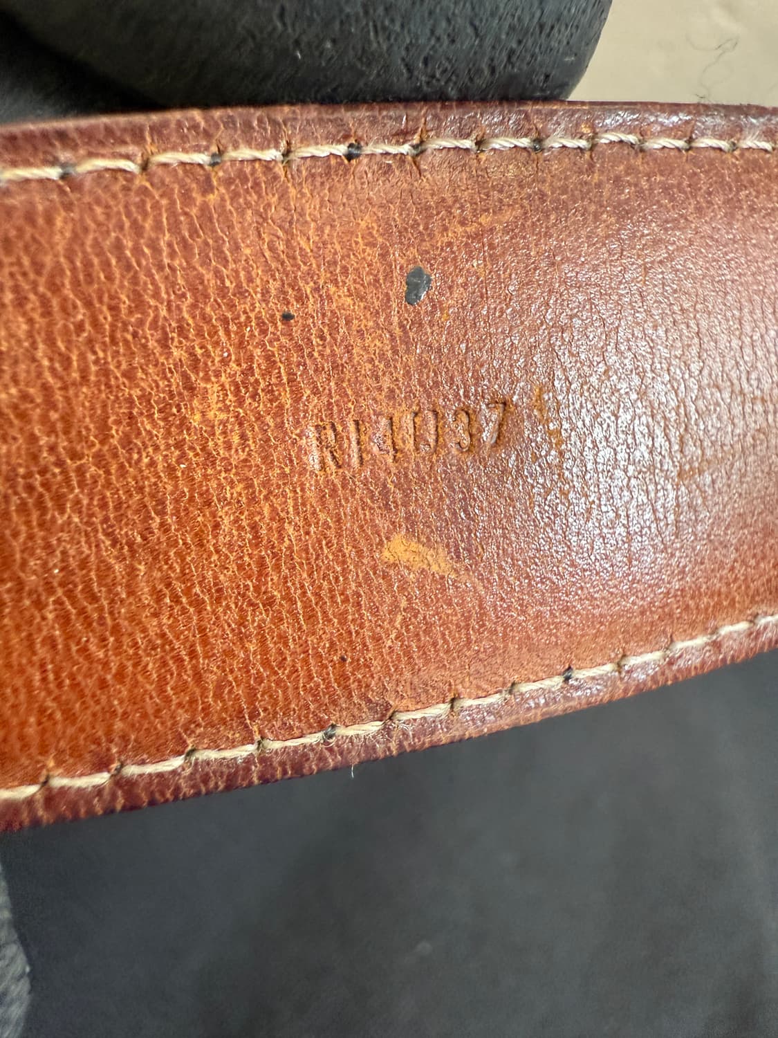 루이비통 정품 타이가 남성 블랙 가죽 벨트 32 상품이미지5