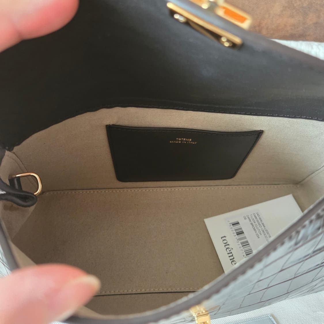 토템(TOTEME) 티락 클러치 다크브라운 상품이미지4