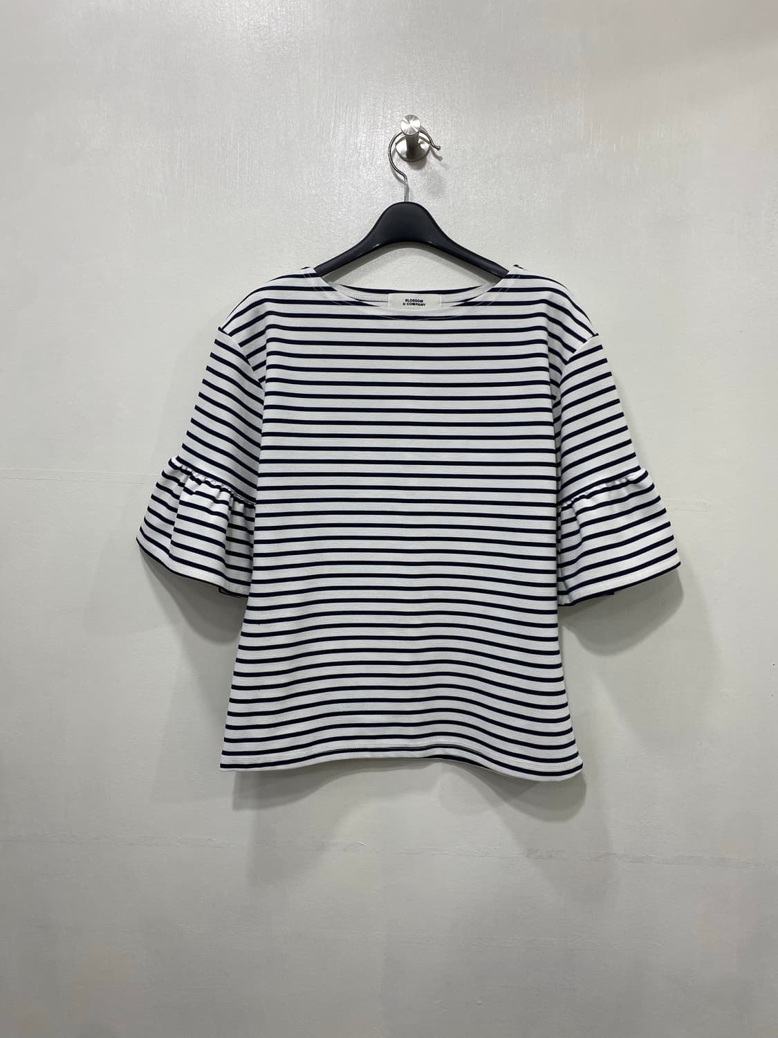 블러썸에이치컴퍼니 스트라이프 반팔티셔츠 M 상품이미지1