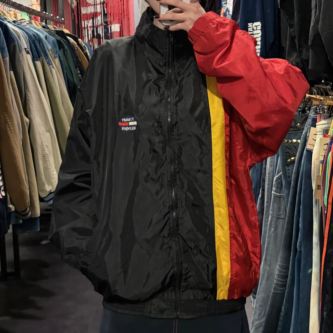  Tommy Hilfiger 타미힐피거 바람막이 블랙 레드 옐로우  상품이미지1