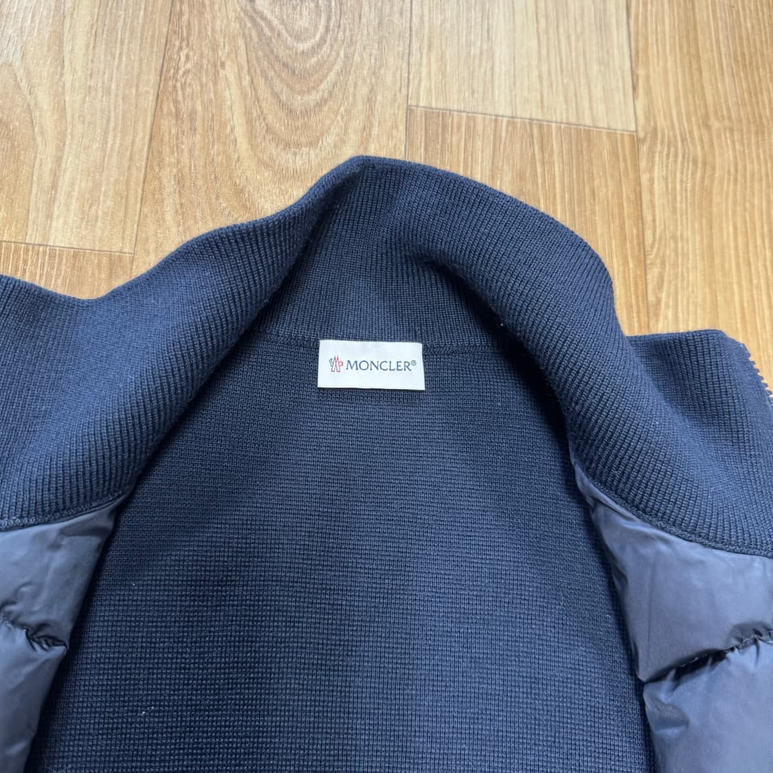 몽클레어 김현우 니트패딩 xxl 다크네이비 상품이미지5
